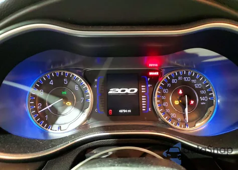 2016 Chrysler 200 Limited из США, поврежденный, VIN 1C3CCCAB7GN181704